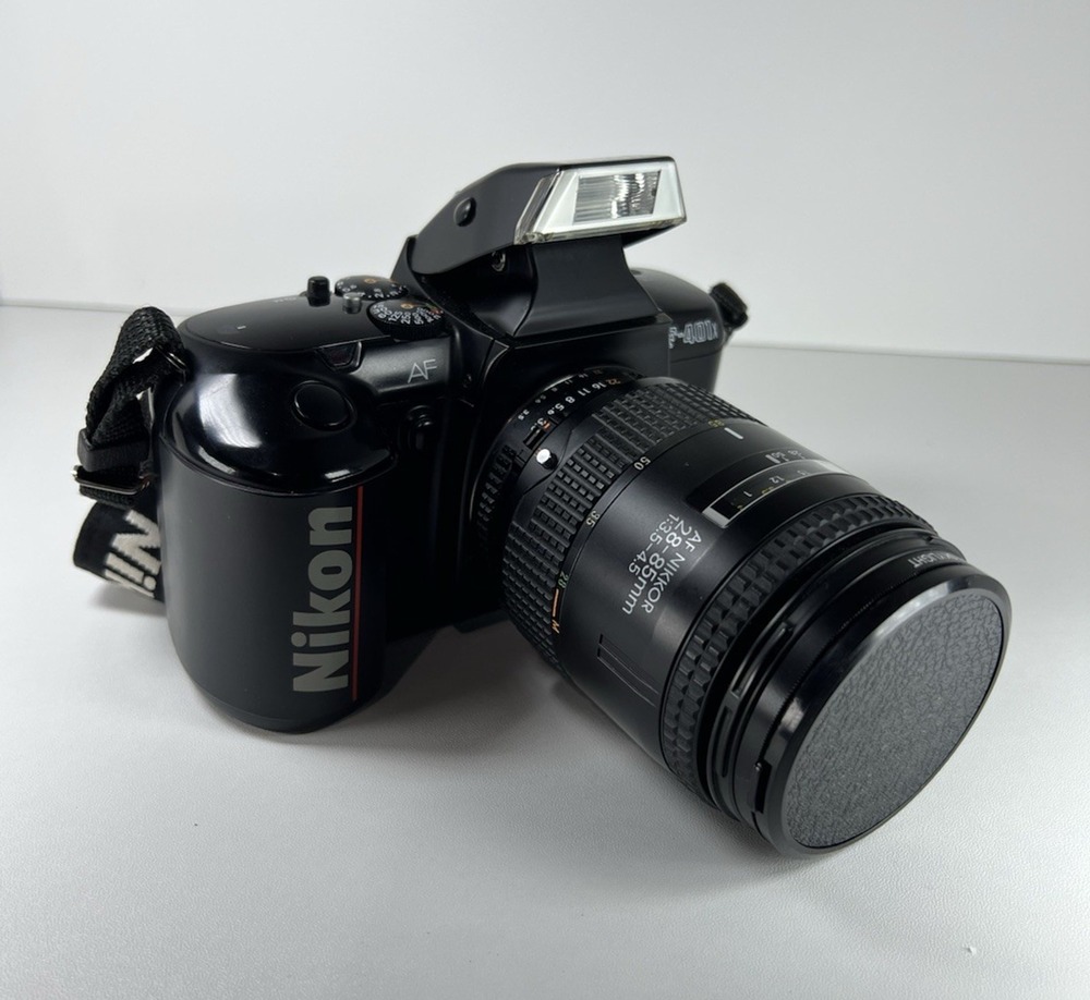 Nikon F-401x 35mm Film SLR c/w AF NIKKOR 28-85mm 1:3.5-4.5 Zoom Lens & SB-22 Kit